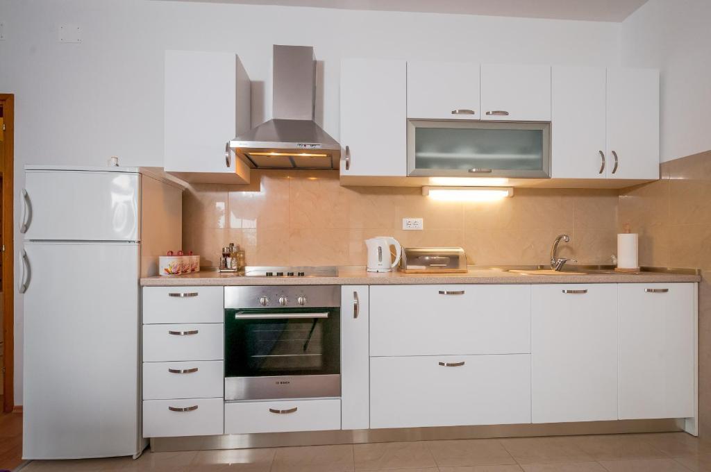 アパートメンツ ズヴェラ スプリト 部屋 写真